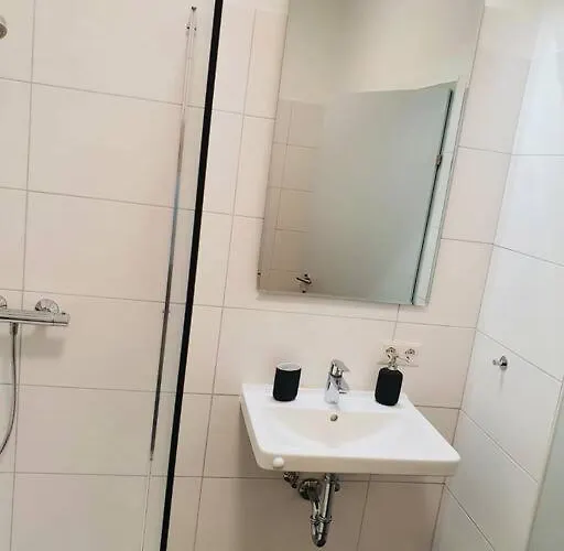 Leon 3 Wunderschoenes Neues *